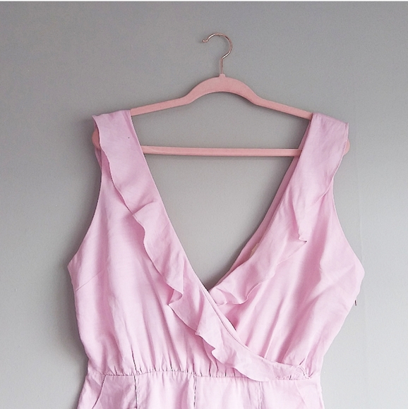 NWT 6 Shore Road Pink Dune Ruffled Romper - Picture 2 of 4